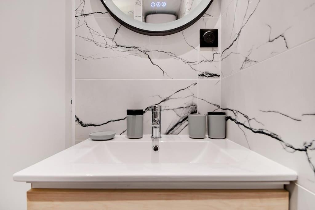 Appartement 4 Personnes Aux Portes De Paris แซงต์-เดอนี ภายนอก รูปภาพ